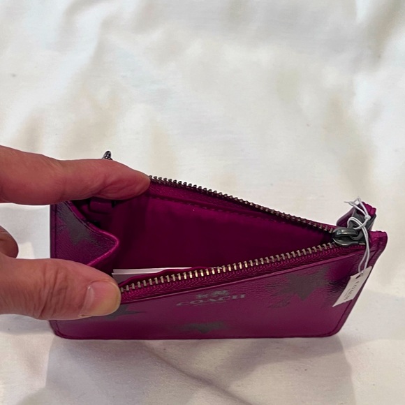 NWT Coach Burgundy/ Hot pinkstars coin zipper wallet - Picture 3 of 3